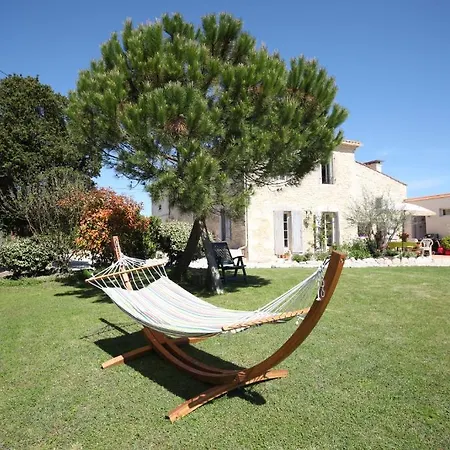 Oeno-lodge Casa de Férias Saint-Germain-dʼEsteuil